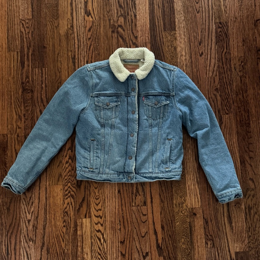 Levi's Cropped Sherpa Denim Jacket